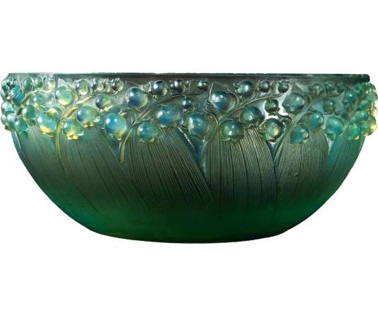 Coupe en verre opalescent art déco +de R Lalique en 1931