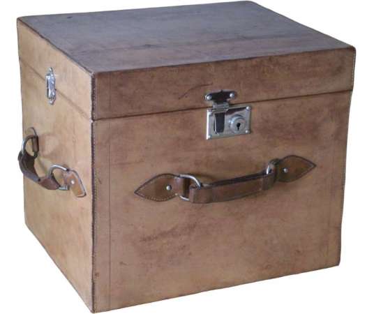 Leather cube hat trunk from the 20th century