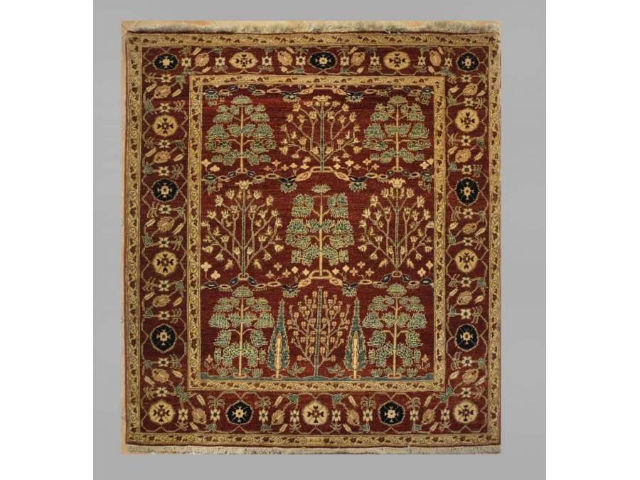 Tapis MOGHOL en Laine de style orientaliste du 20éme siècle