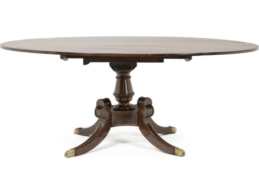Mahogany dining table from the 19th century