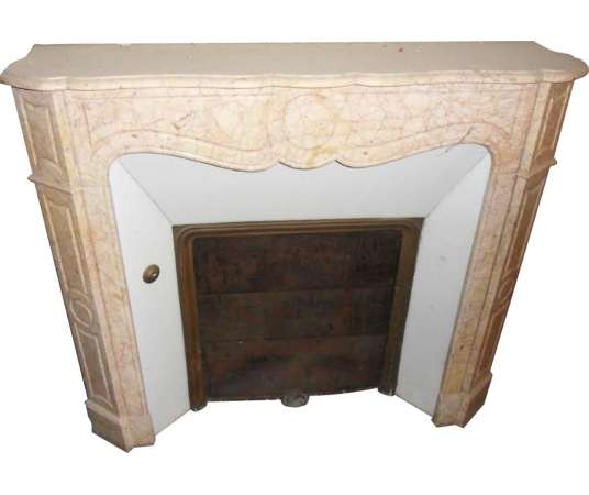 Antique pompadour style flat fireplace in yellow marble from valence