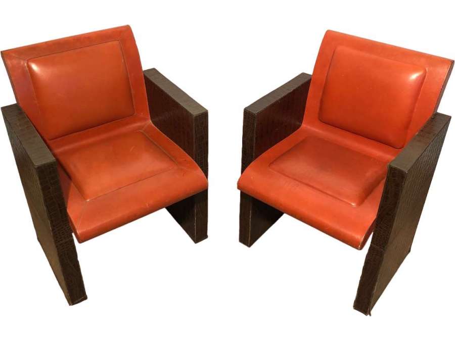 Pair of vintage leather armchairs+ from the 20th century