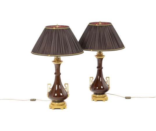 Pair of porcelain and gilt bronze lamps from the 19th century