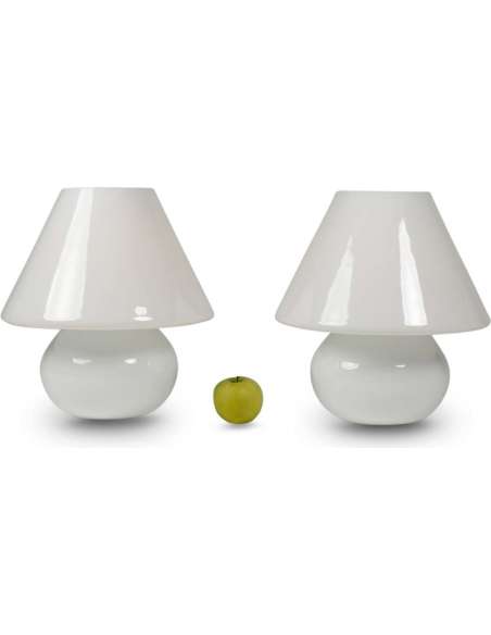 Paire de lampes en opaline blanche du 20ème siècle par Paolo Venini-Bozaart