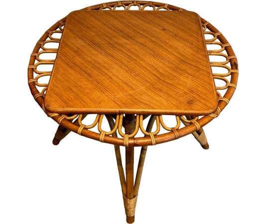 Round rattan coffee table Contemporary design
