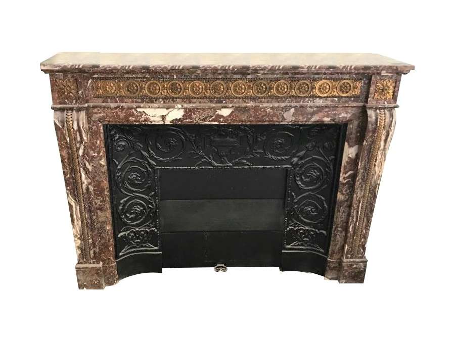 ANTIQUE LOUIS XVI STYLE FIREPLACE IN RED RANCE MARBLE WITH BRONZES , 19TH CENTURY.