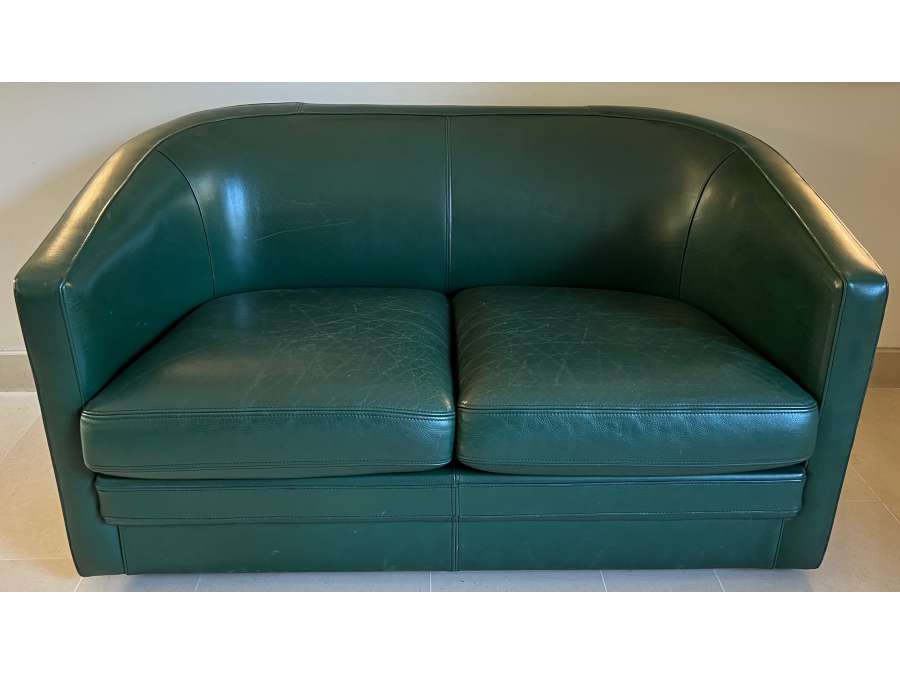 Three-seater sofa in leather, Art Deco style+ Contemporary design, Year 80