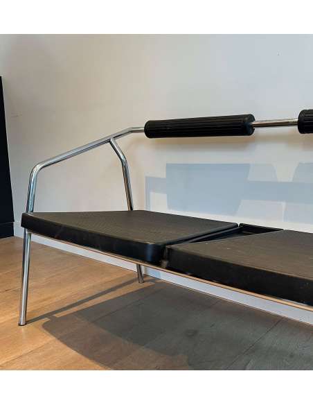 Metal sofa + Contemporary work, circa 70-Bozaart