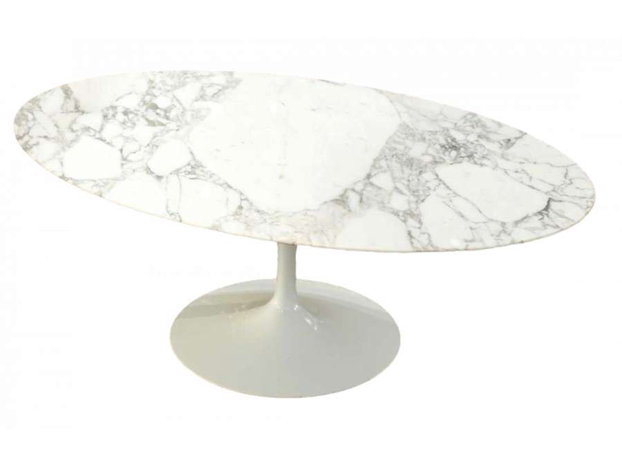 Table basse ovale Tulipe en marbre arabescato, Eero Saarinen & Knoll International