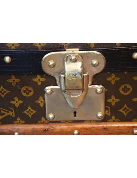 Travel trunk Louis Vuitton, Year 30-Bozaart