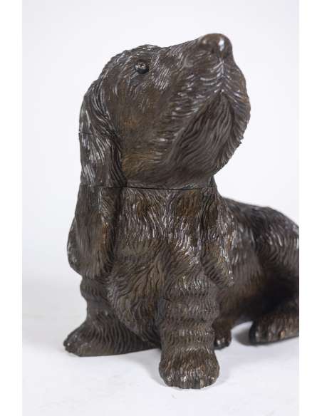 Chien en tilleul sculpté. Art nouveau de 1900-Bozaart