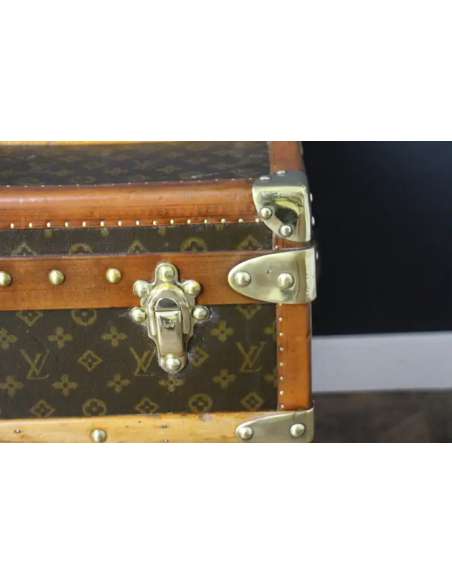 1920s Louis Vuitton trunk with stamped monogram-Bozaart