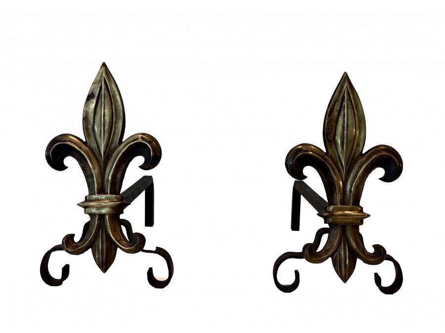 Chenets en Bronze,+ modèle "Fleur de Lys" des années 40