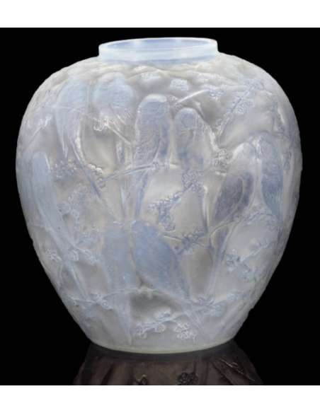 René Lalique ,Vase en verre « Perruches » 1919-Bozaart