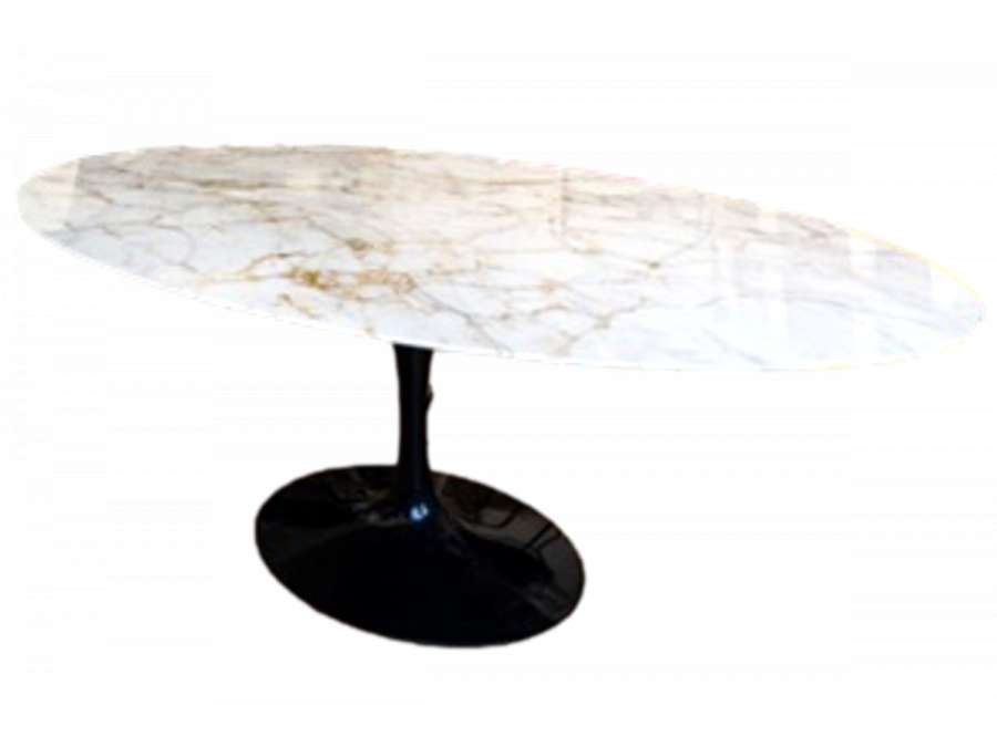 Eero SAARINEN - Edition KNOLL ,oval marble table "TULIP