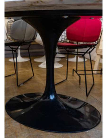 Eero SAARINEN - Edition KNOLL ,table ovale en marbre "TULIP"-Bozaart