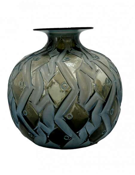 RENE LALIQUE , 20th century art deco "Penthièvres" glass vase-Bozaart