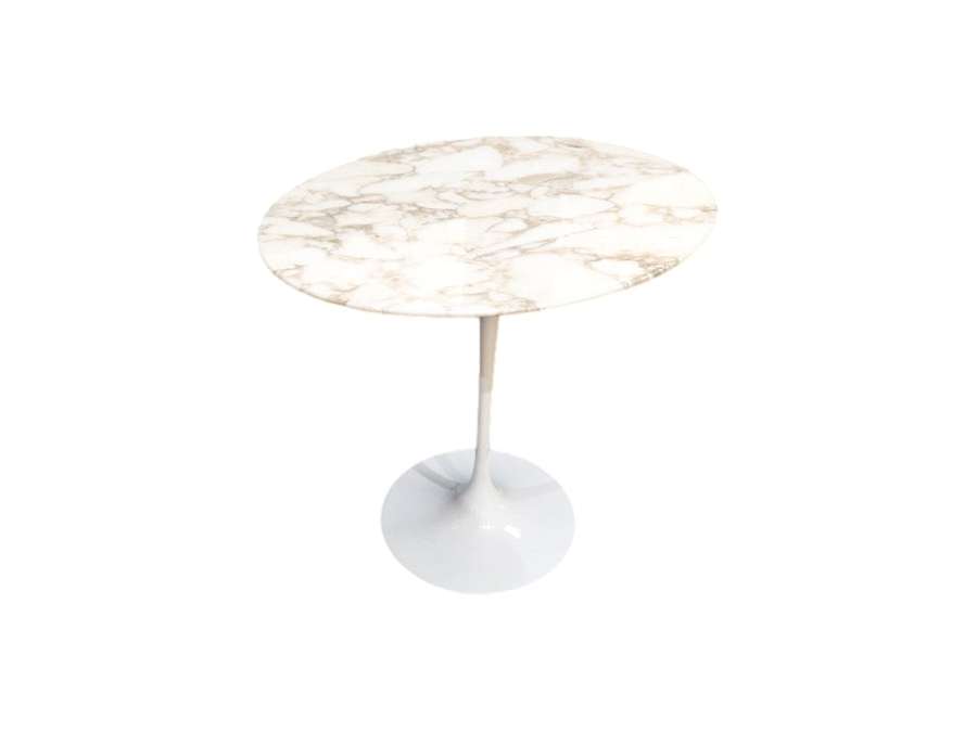 Table en marbre du 20ème siècle,+ de Eero SAARINEN