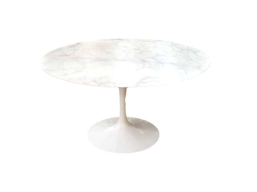 Tulip’ model marble table +from the 50s