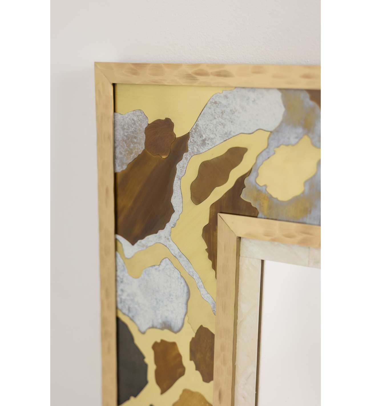 Mirror in oxidized and patinated... Mirror in oxidized and patinated brass marquetry. Artist’s work.