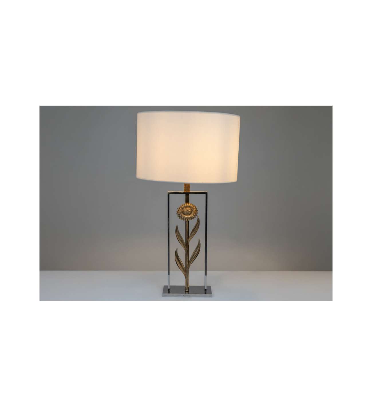 Maison Charles, attribué à. Paire de... Maison Charles, attribué à. Paire de lampes tournesol. Années 1970