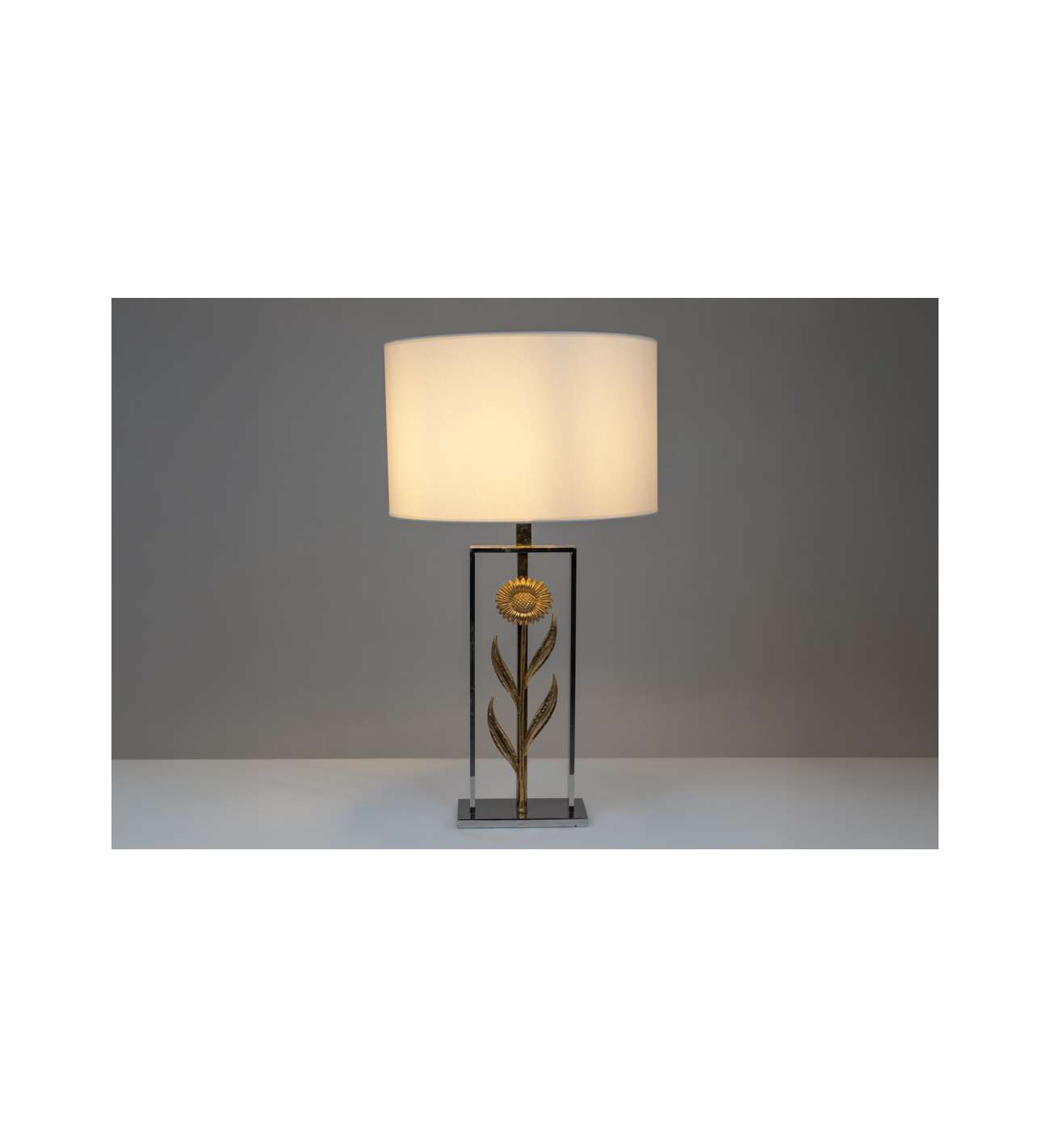 Maison Charles, attributed to. Pair... Maison Charles, attributed to. Pair of sunflower lamps. 1970s