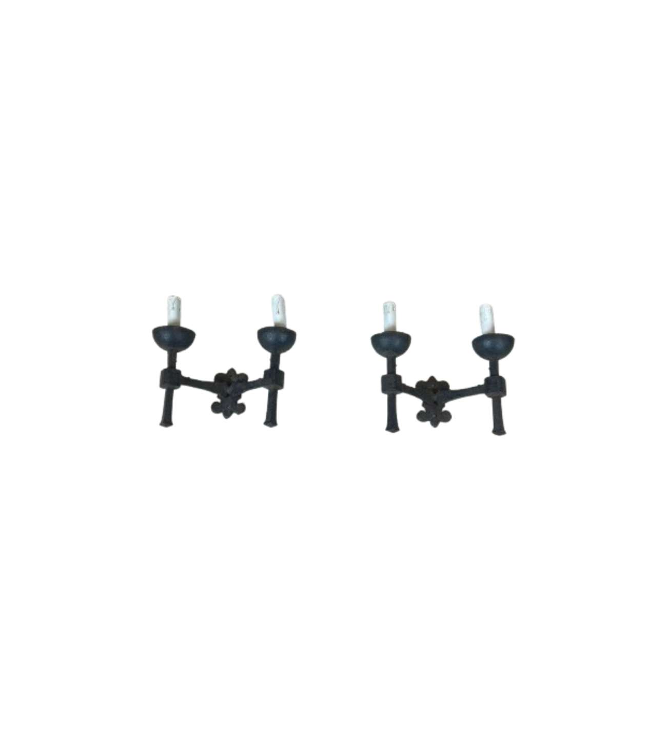 Paire d'Appliques en Fer Forgé à 2 Bras de Lumière de Style Gothique