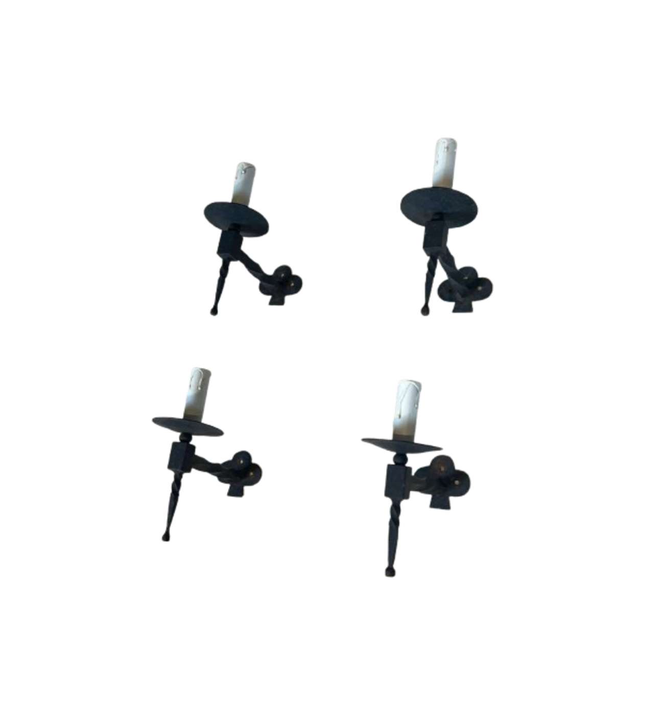 Suite de Quatre Appliques en Fer Forgé