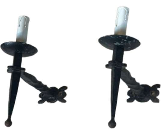 Paire d'Appliques en Fer Forgé de Style Gothique