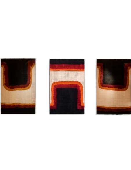 Triptyque à décor géométrique en laine tissée. Travail artisanal, 20e siècle. -Bozaart