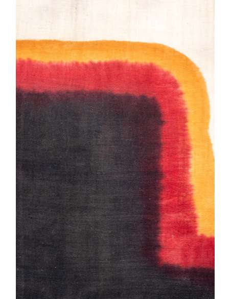 Triptyque à décor géométrique en laine tissée. Travail artisanal, 20e siècle. -Bozaart