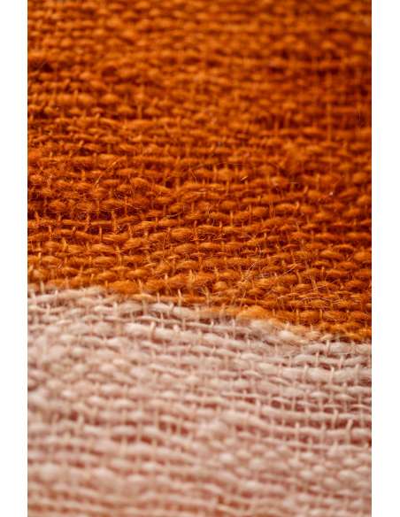 Triptyque à décor géométrique en laine tissée. Travail artisanal, 20e siècle. -Bozaart