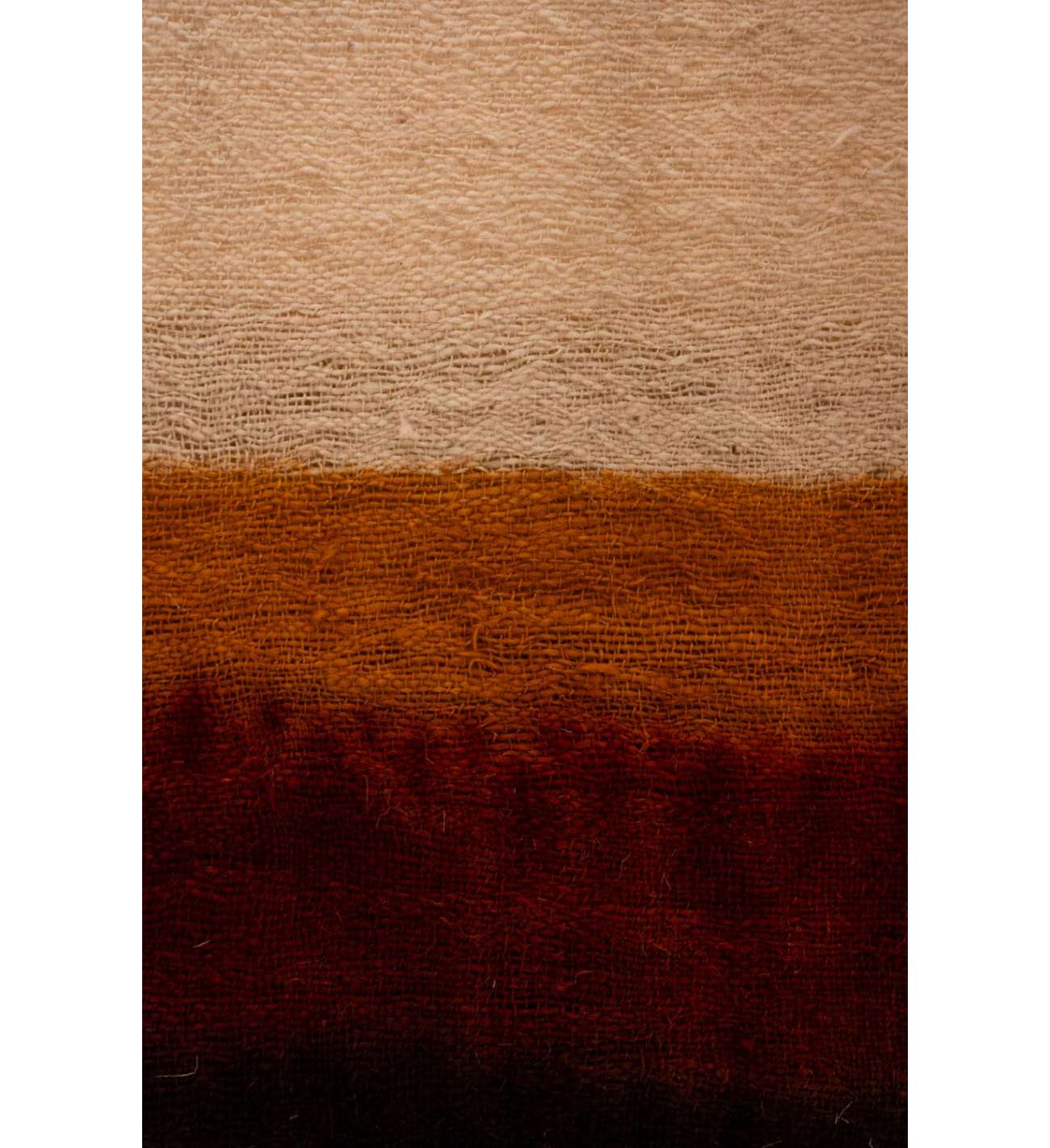 Triptyque à décor géométrique en... Triptyque à décor géométrique en laine tissée. Travail artisanal, 20e siècle.