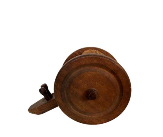 Porte-Bouteilles en Bois et Corde d'Adrien Audoux et Frida Minet (Audoux Minet)