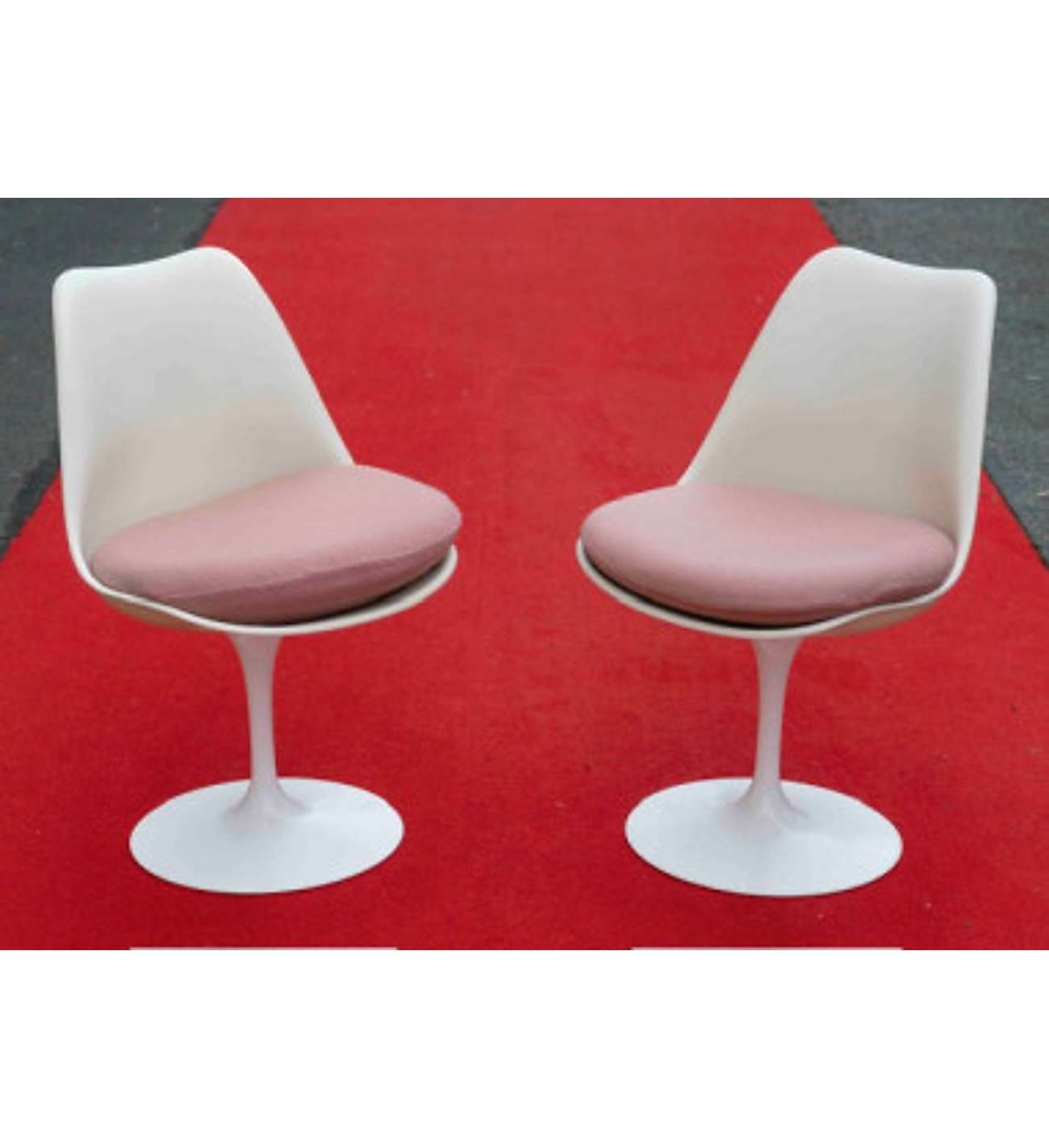 Eero Saarinen (1910–1961) & Knoll... Eero Saarinen (1910–1961) & Knoll International (publisher) 6 swivel chairs