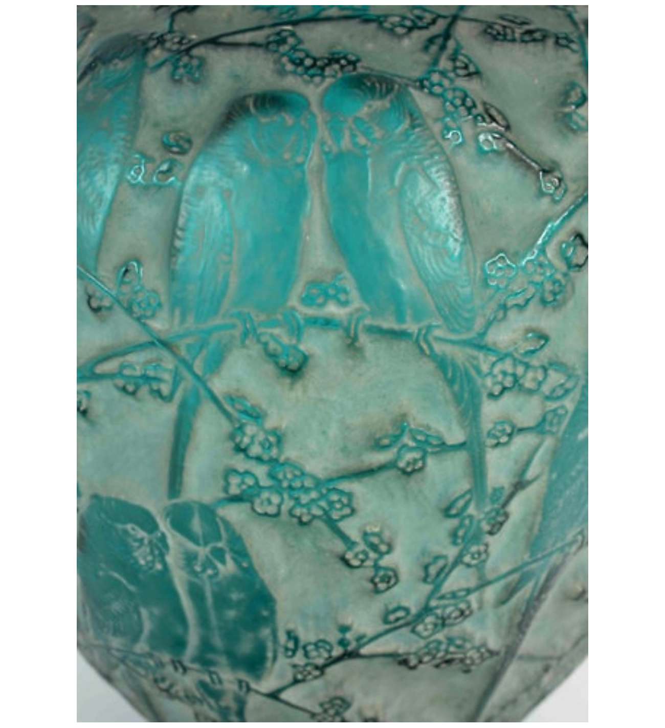 1919 René Lalique - Green-tinted... 1919 René Lalique - Green-tinted Parakeet Vase