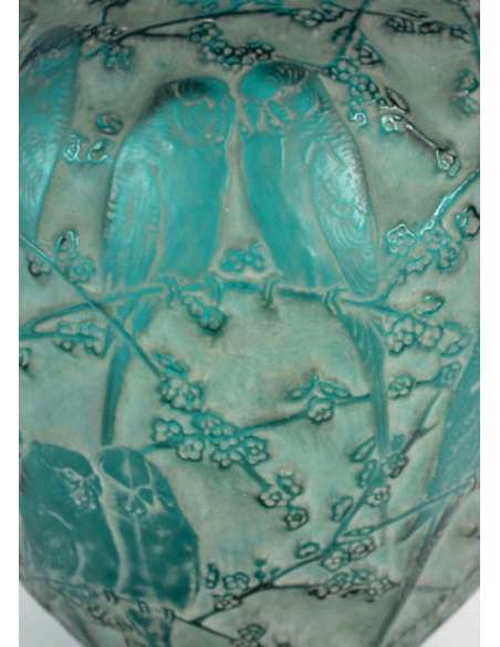 1919 René Lalique - Green-tinted Parakeet Vase -Bozaart
