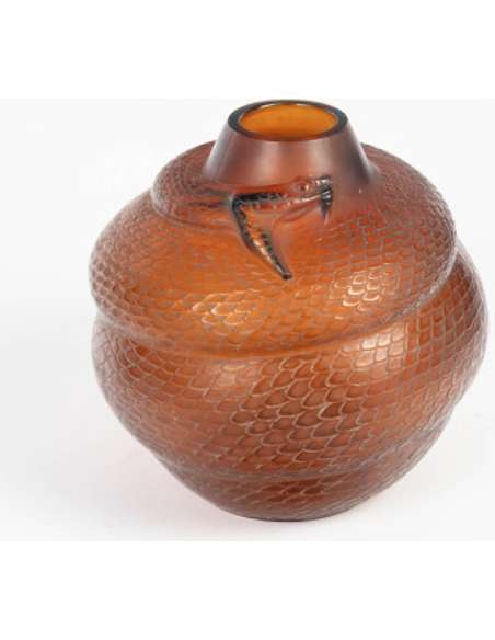 1924 - René Lalique - Amber-tinted Serpent Vase -Bozaart