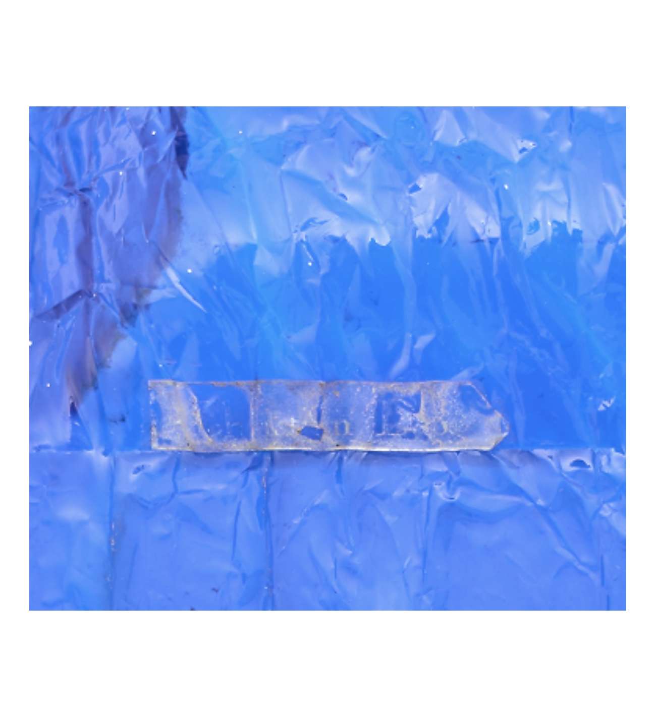 Christian Dior ,Plateau PLEXIGLASS... Christian Dior ,Plateau PLEXIGLASS GIVRÉ bleu , circa 1980