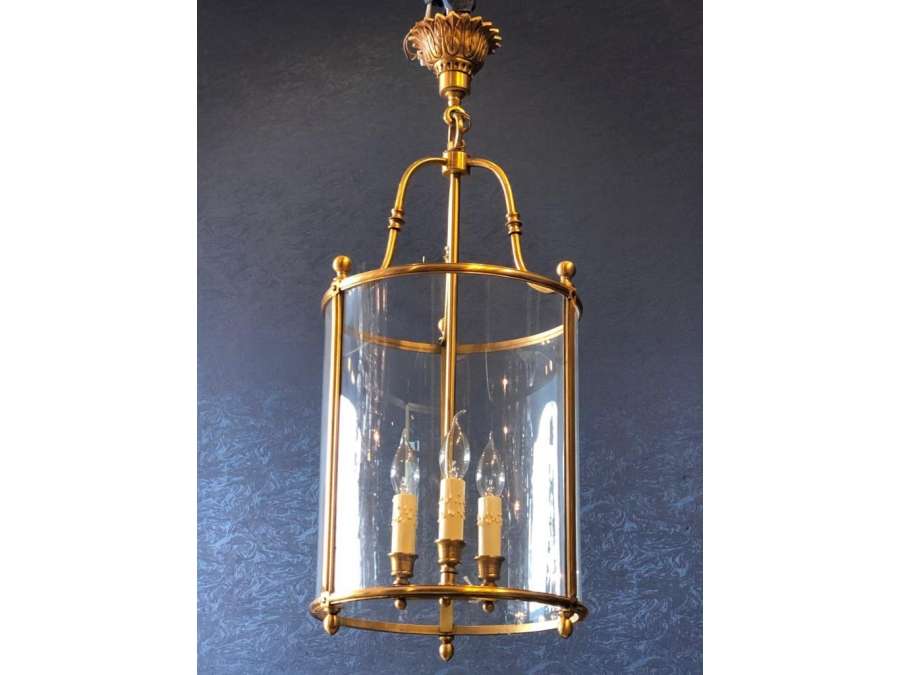 Lanterne de style Louis-XVI.