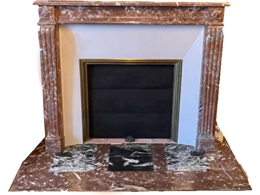 PRETTY ANTIQUE LOUIS XVI STYLE FIREPLACE MADE OF ROYAL RED MARBLE DATING FROM THE END OF THE 19TH CENTURY
