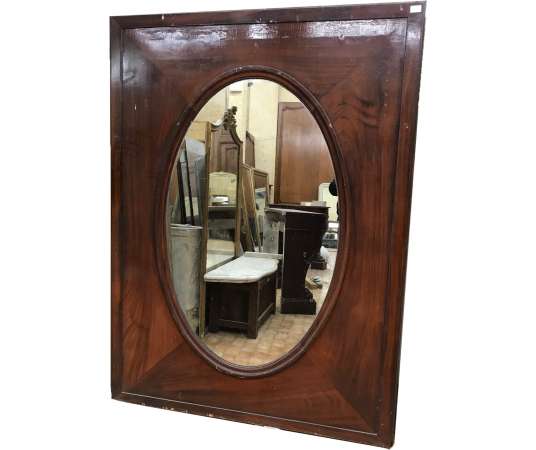 Pretty oval mirror dating from the end of the 19th century