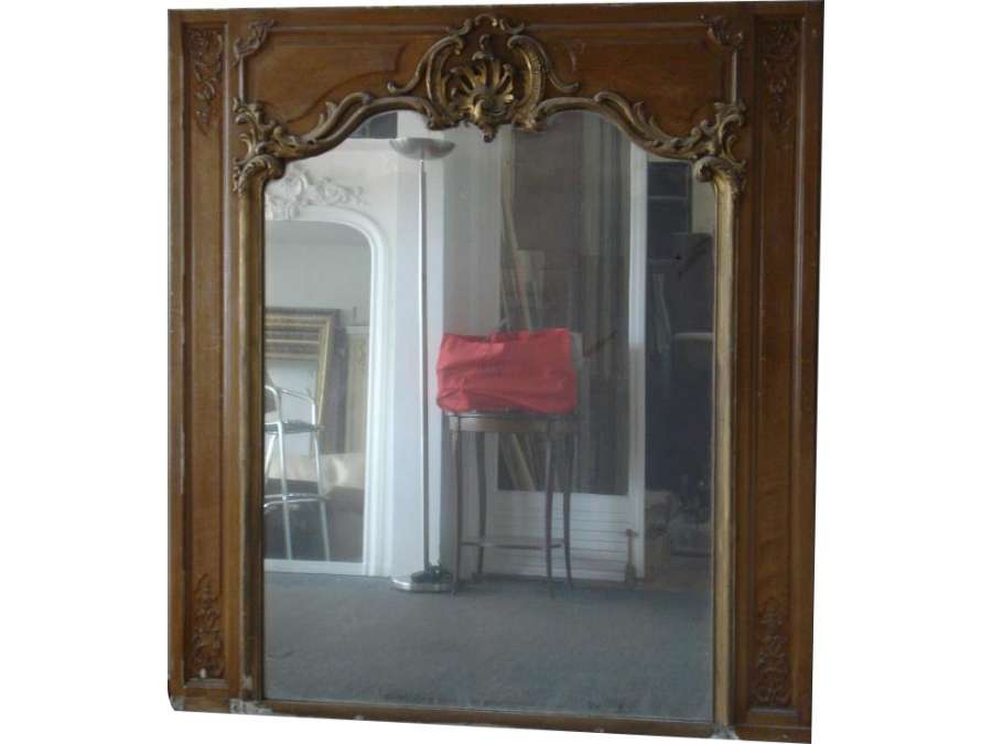 Beautiful antique Louis XV style fireplace mirror from the end of the 19th century
